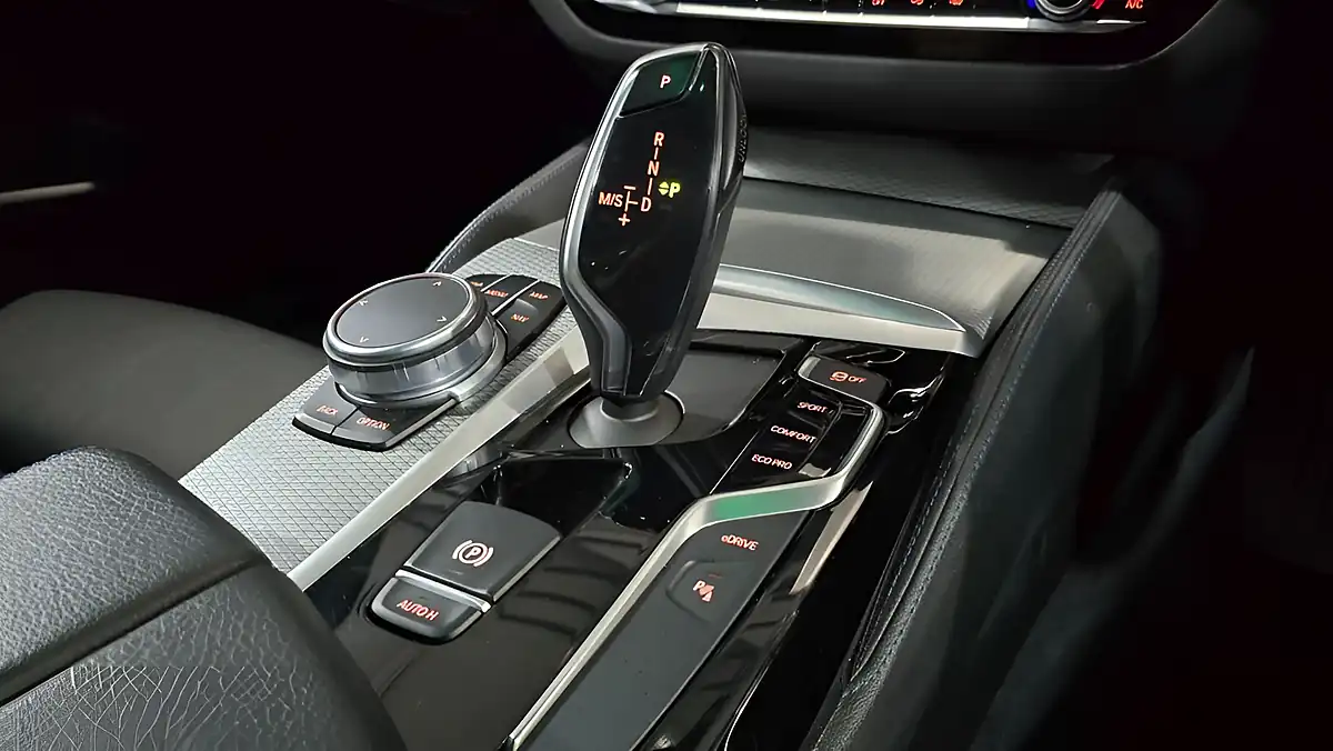 Used 2018 BMW 5 Series M Sport Black - Interior and Exterior details 20
