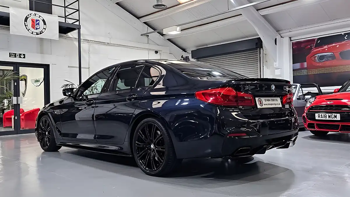 Used 2018 BMW 5 Series M Sport Black - Interior and Exterior details 9