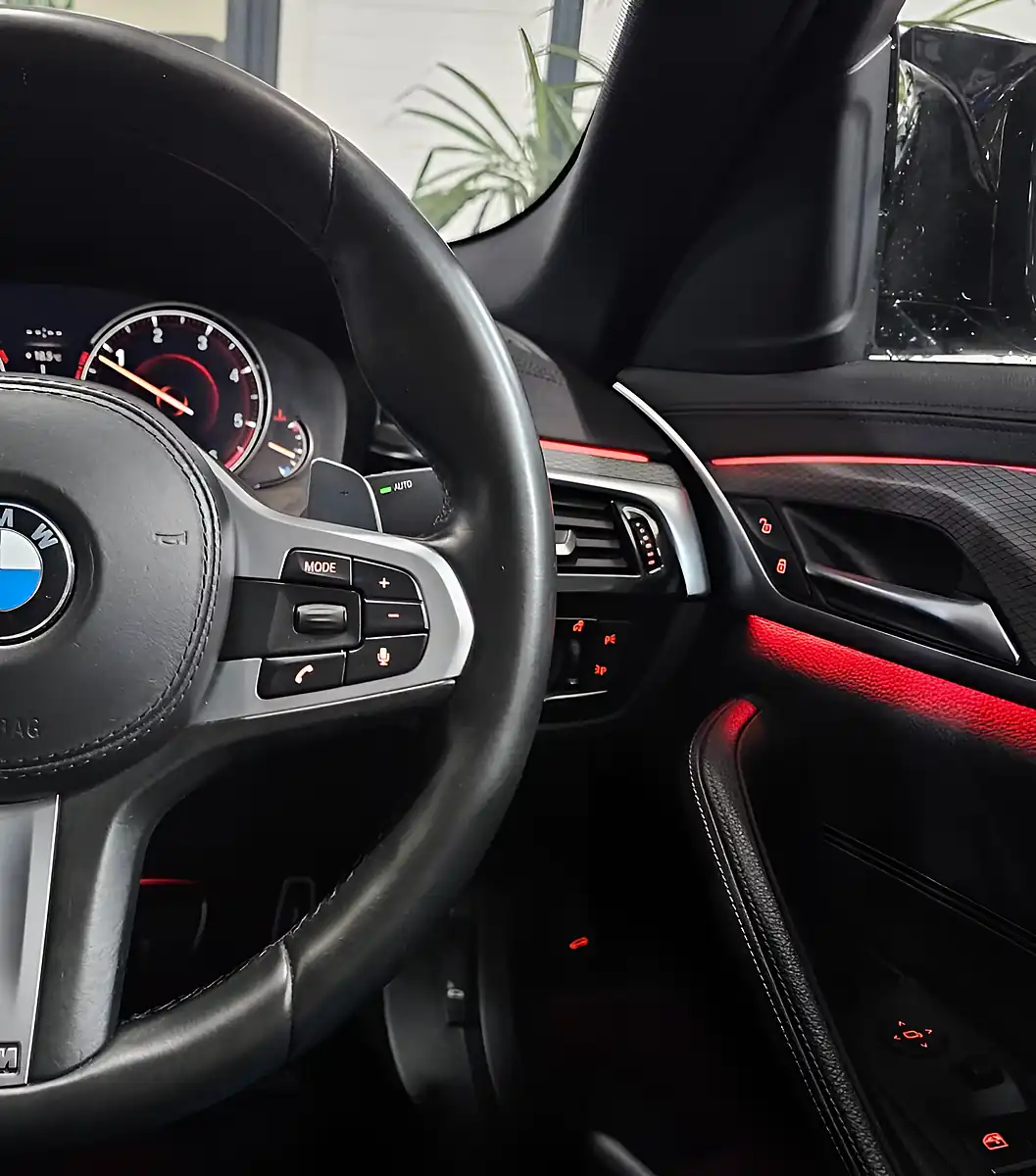 Used 2018 BMW 5 Series M Sport Black - Interior and Exterior details 15