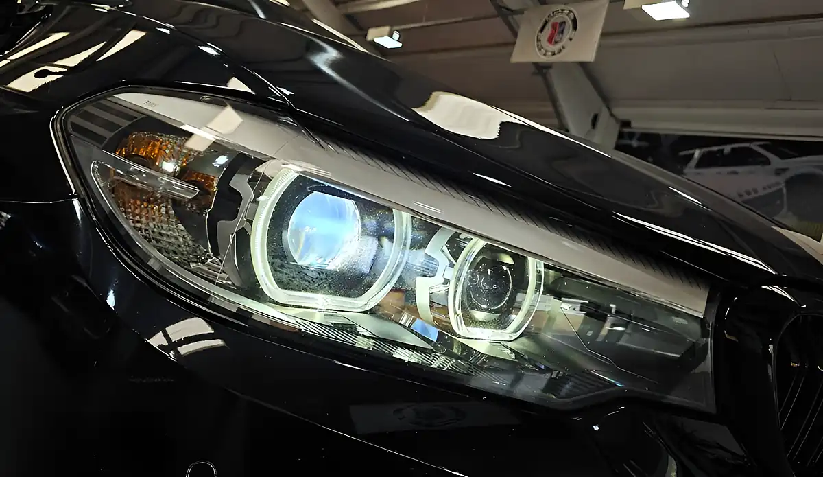 Used 2018 BMW 5 Series M Sport Black - Interior and Exterior details 15