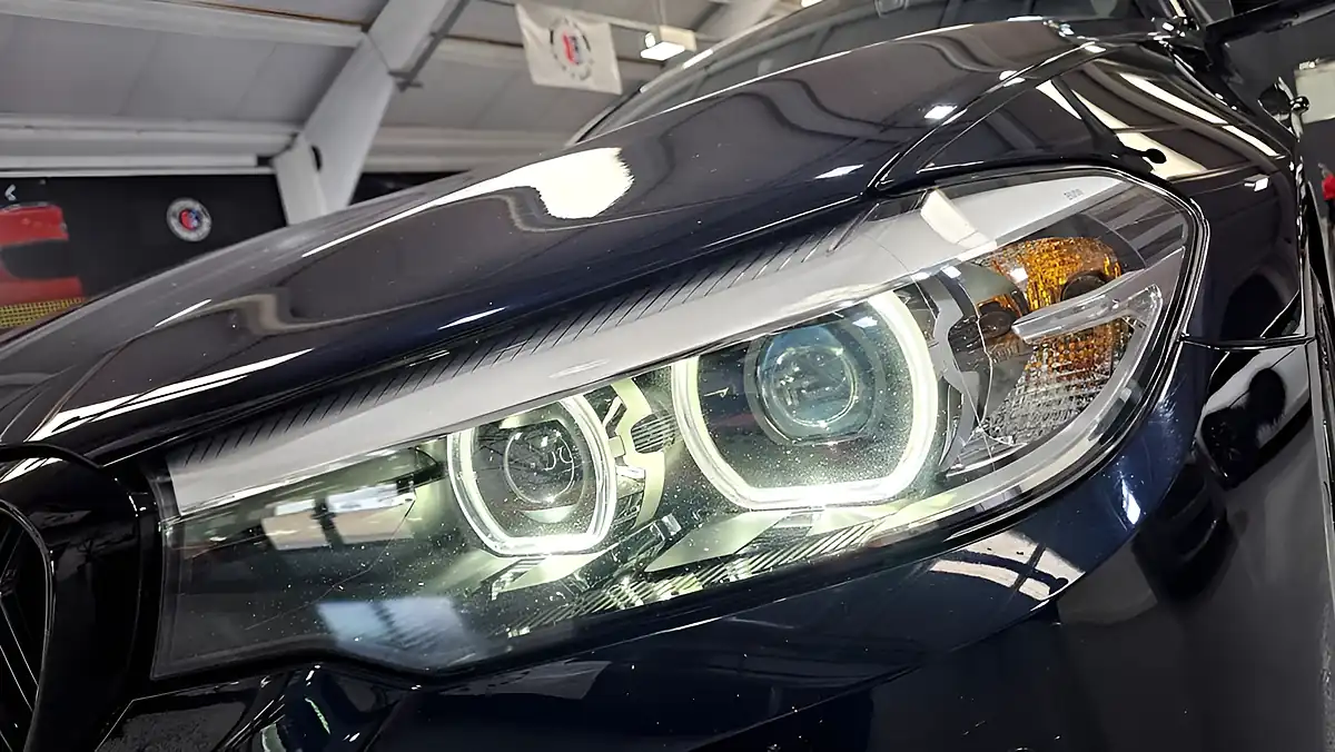 Used 2018 BMW 5 Series M Sport Black - Interior and Exterior details 17