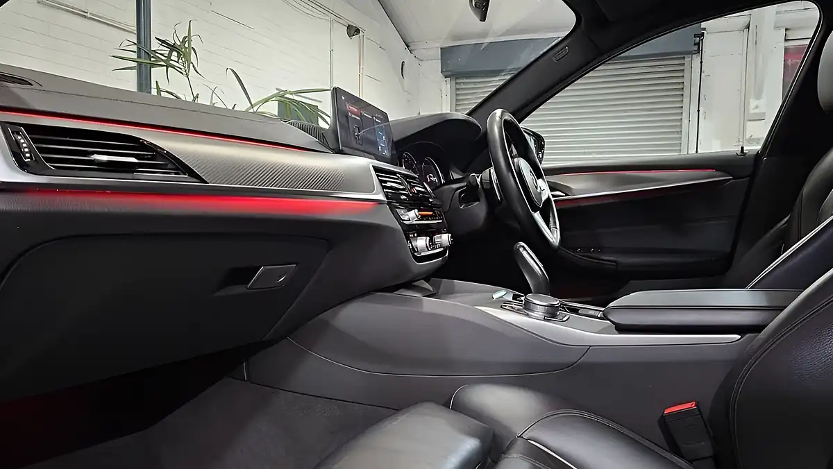 Used 2018 BMW 5 Series M Sport Black - Interior and Exterior details 18