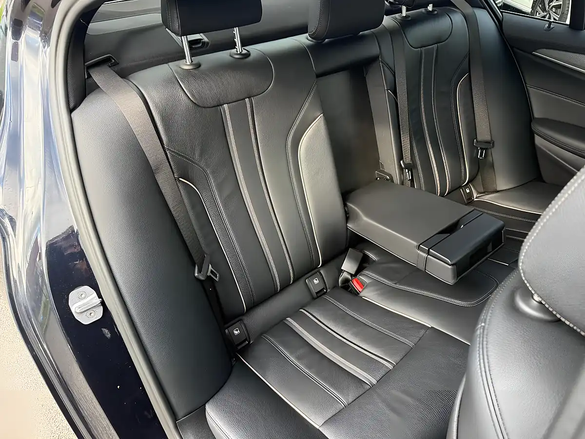 Used 2018 BMW 5 Series M Sport Black - Interior and Exterior details 13