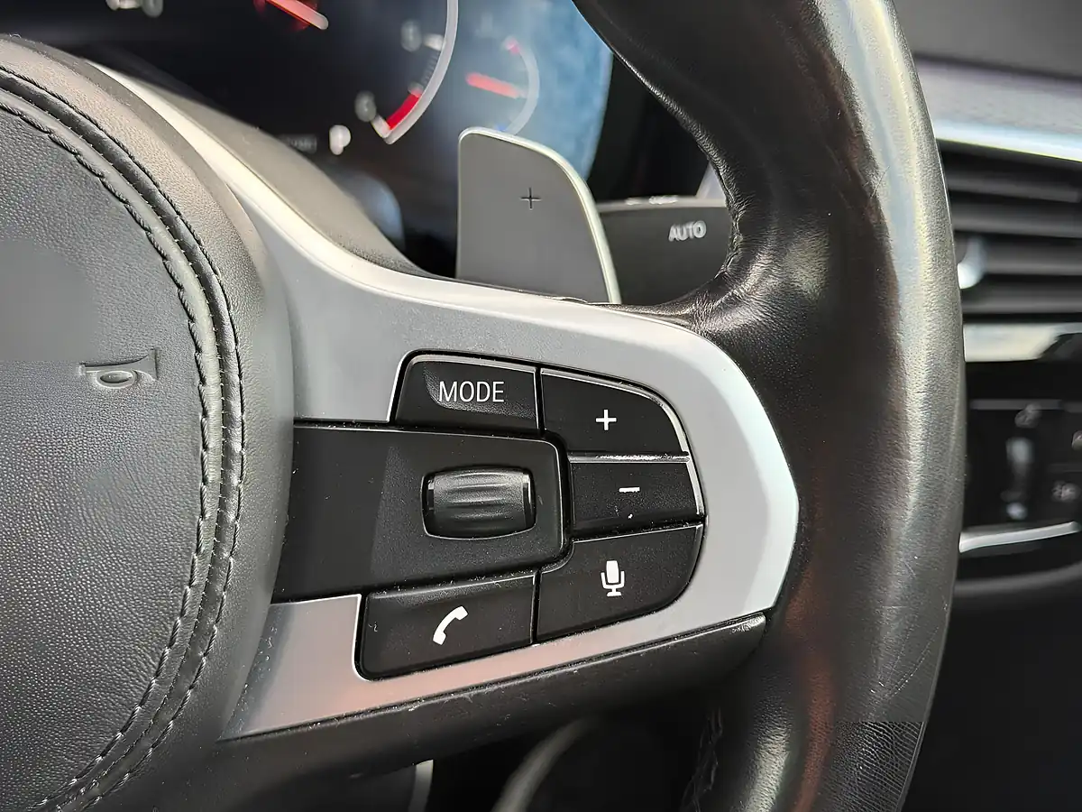 Used 2018 BMW 5 Series M Sport Black - Interior and Exterior details 17