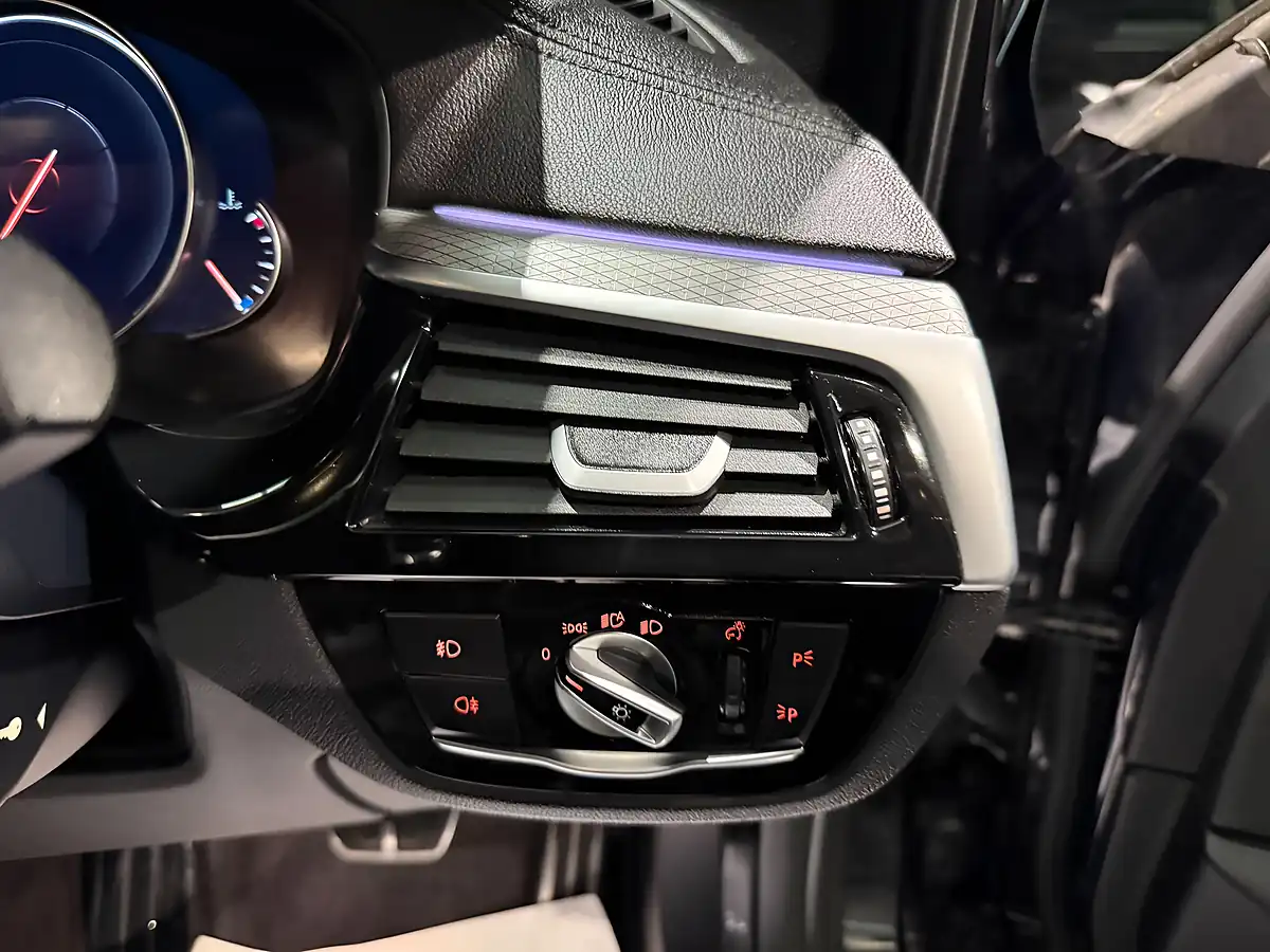 Used 2018 BMW 5 Series M Sport Black - Interior and Exterior details 16