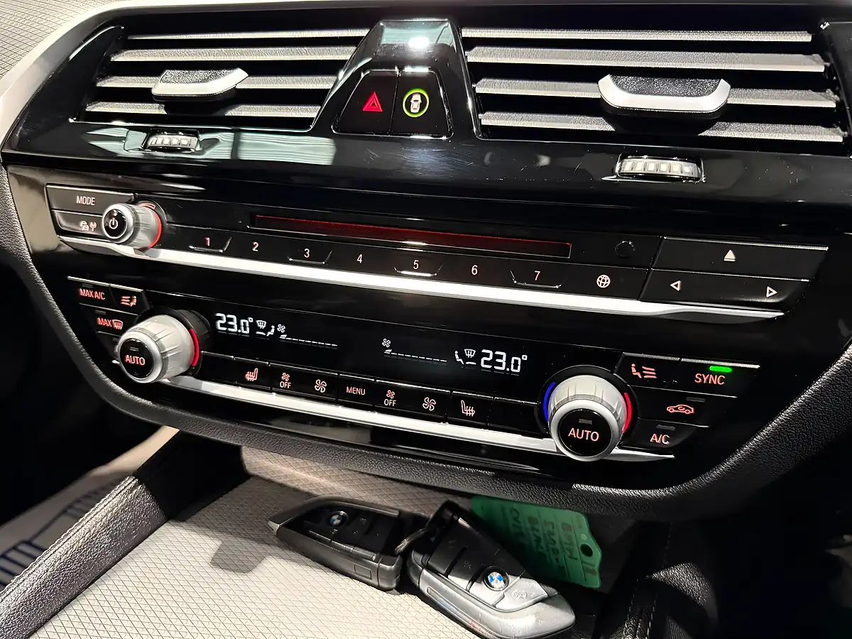 Used 2018 BMW 5 Series M Sport Black - Interior and Exterior details 19