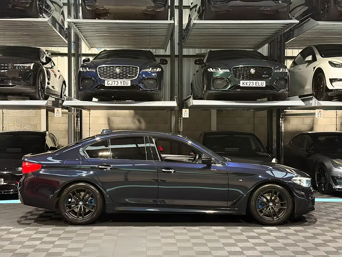 Used 2018 BMW 5 Series M Sport Black - Interior and Exterior details 9
