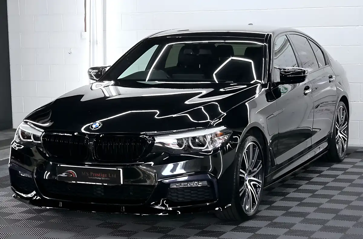 Used 2018 BMW 5 Series M Sport Black Sapphire - Interior and Exterior details 3