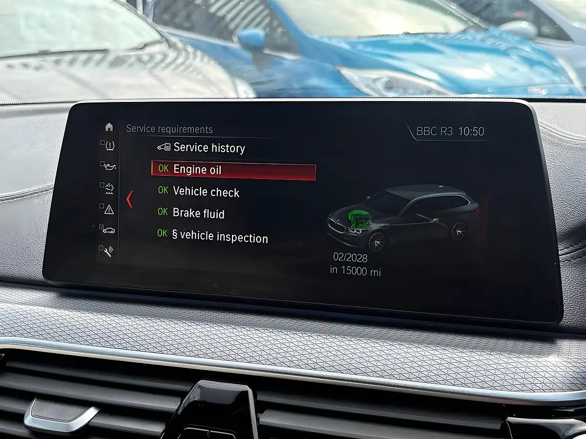Used 2018 BMW 5 Series M Sport Black Sapphire - Interior and Exterior details 11