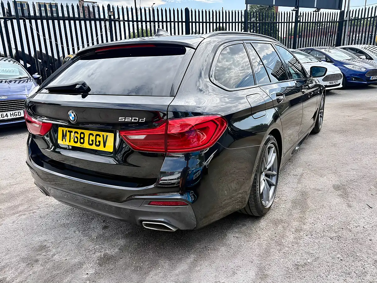 Used 2018 BMW 5 Series M Sport Black Sapphire - Interior and Exterior details 4