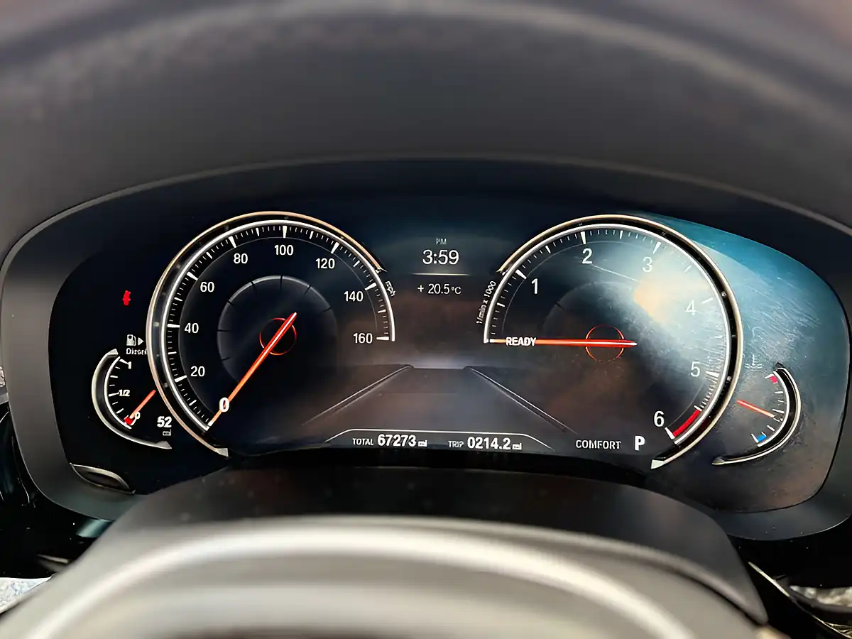Used 2018 BMW 5 Series M Sport Black Sapphire - Interior and Exterior details 16