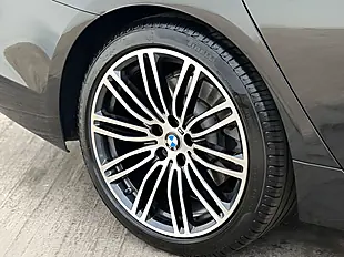 Used 2018 BMW 5 Series M Sport Black Sapphire - Interior and Exterior details 9