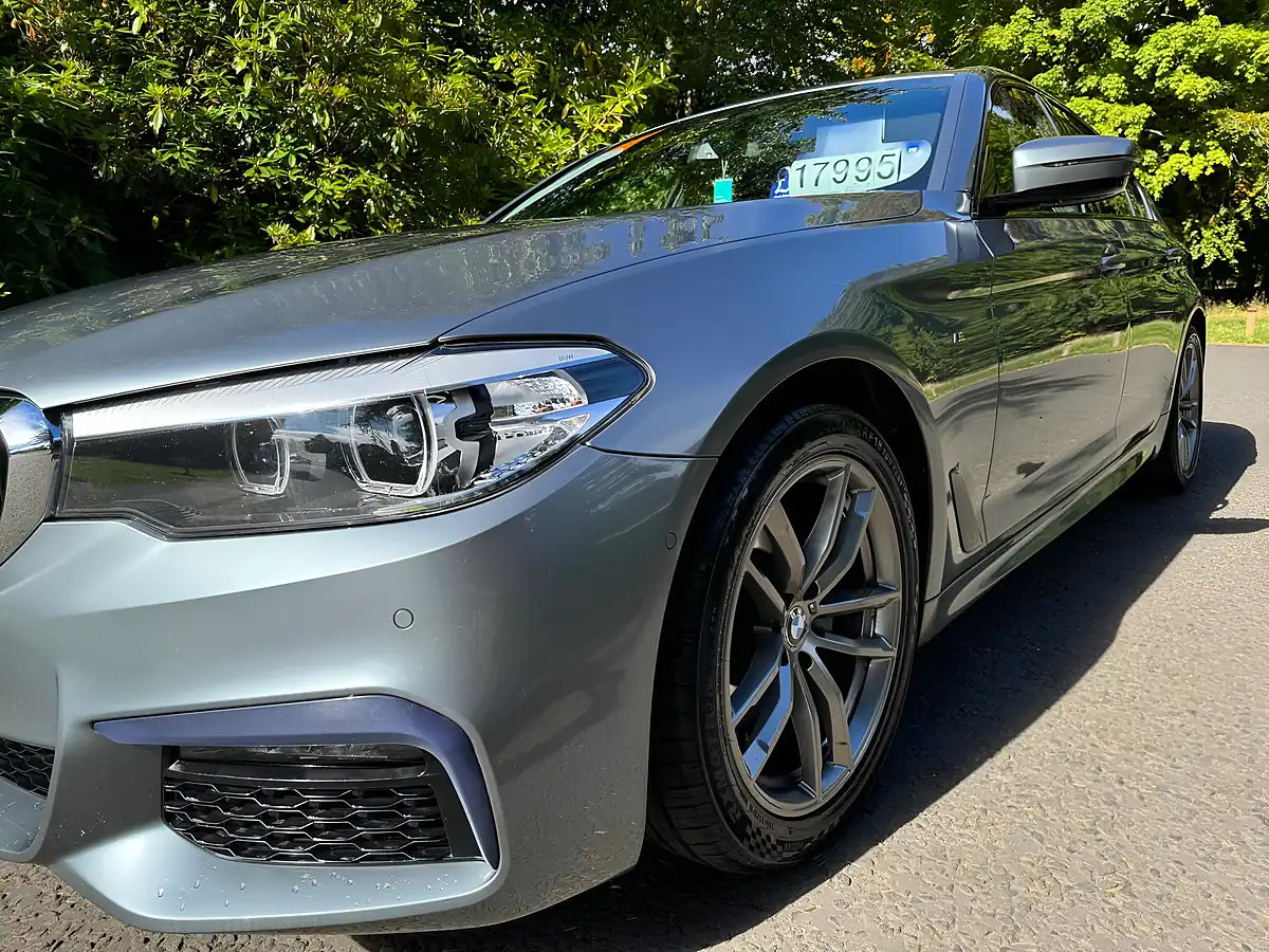 Used 2018 BMW 5 Series M Sport Blue - Interior and Exterior details 13