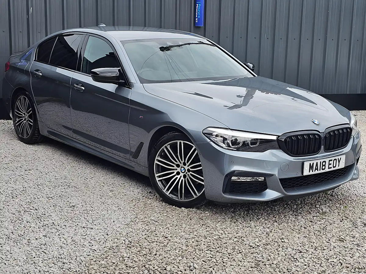 Used 2018 BMW 5 Series M Sport Blue - Front View