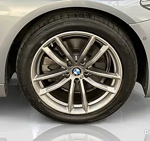 Used 2018 BMW 5 Series M Sport Blue - Interior and Exterior details 17