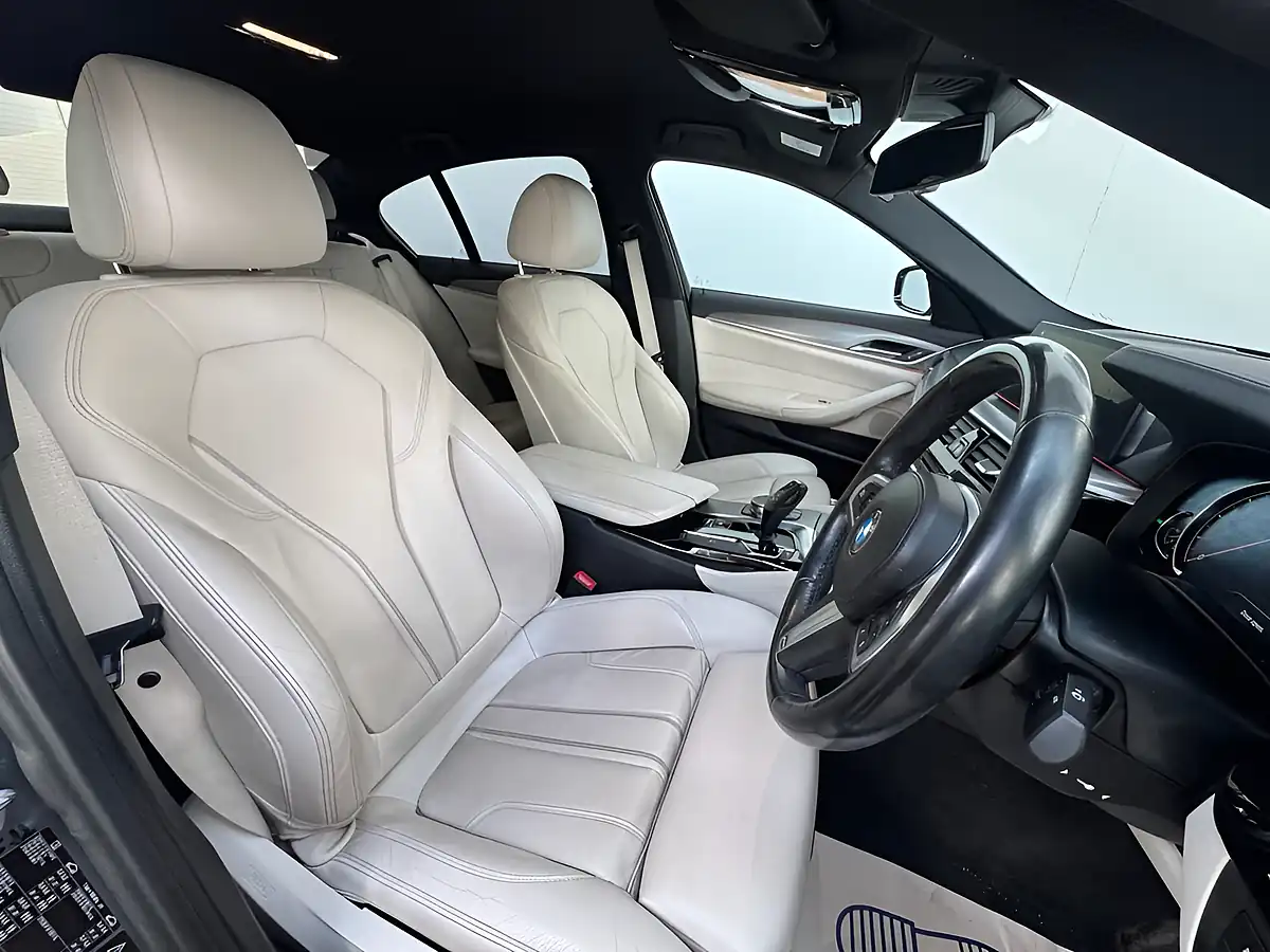 Used 2018 BMW 5 Series M Sport Blue - Interior and Exterior details 19