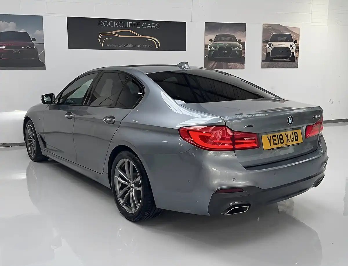 Used 2018 BMW 5 Series M Sport Blue - Interior and Exterior details 7