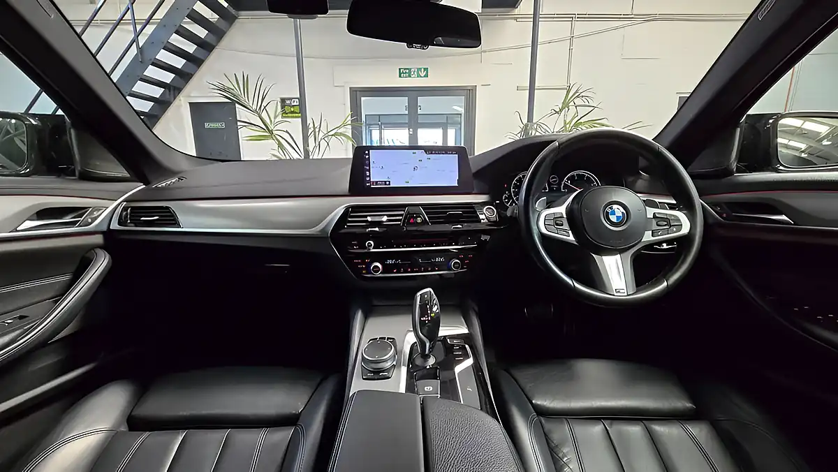 Used 2018 BMW 5 Series M Sport Bluestone Grey - Interior and Exterior details 16