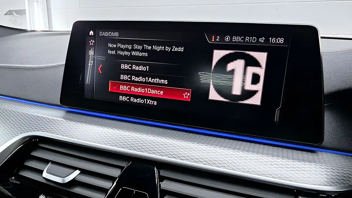 Used 2018 BMW 5 Series M Sport Bluestone - Interior and Exterior details 17