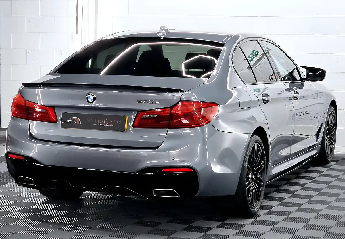 Used 2018 BMW 5 Series M Sport Bluestone - Interior and Exterior details 9