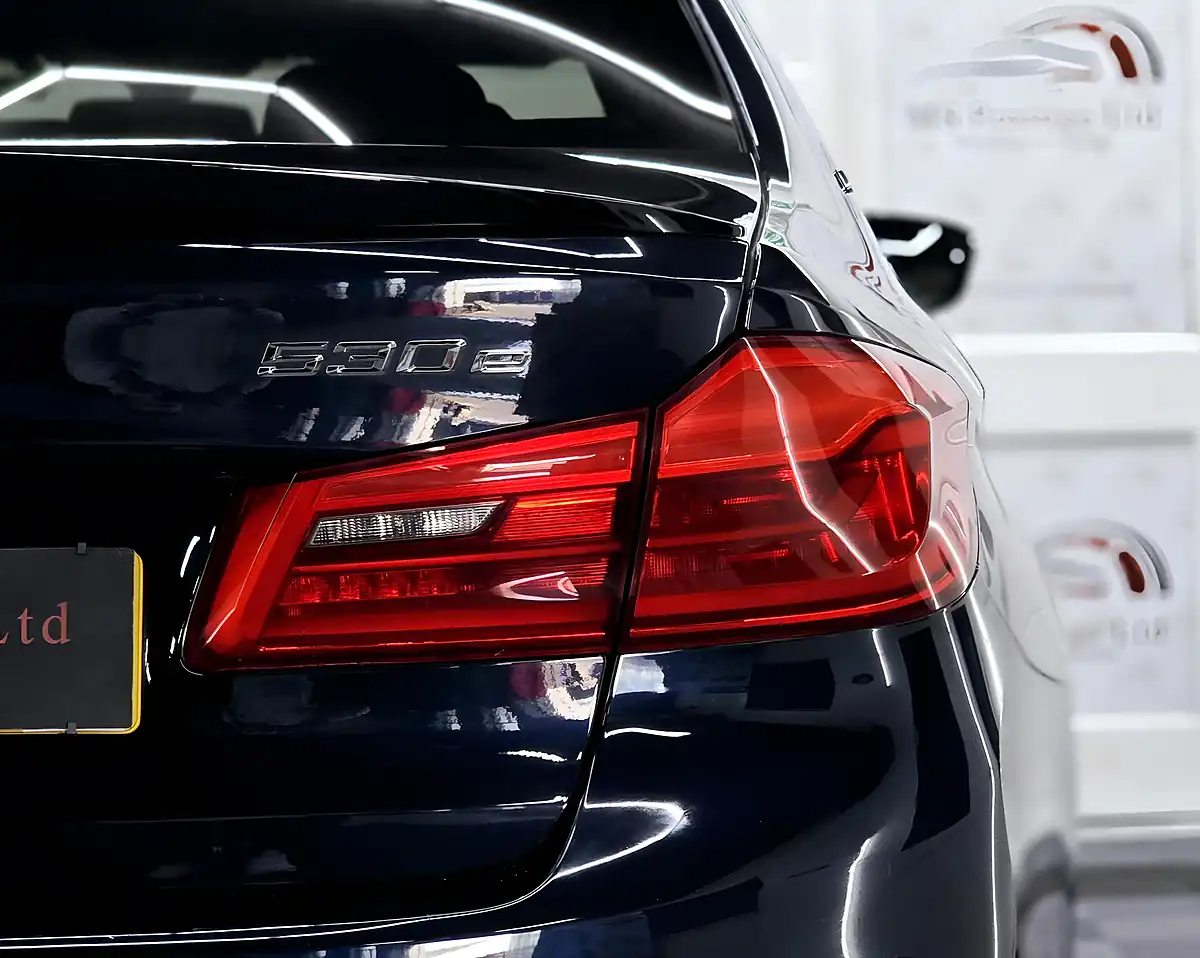 Used 2018 BMW 5 Series M Sport Carbon Black - Interior and Exterior details 16