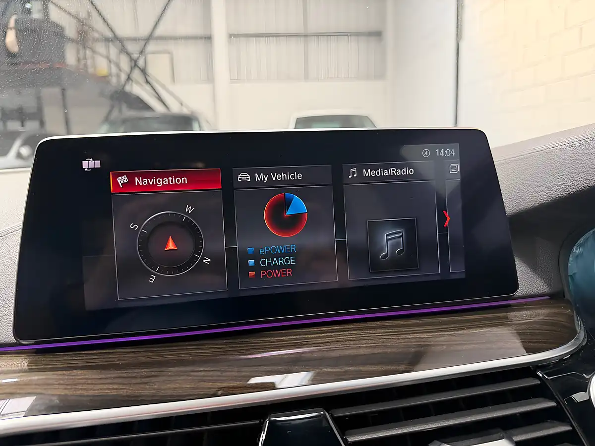 Used 2018 BMW 5 Series M Sport Carbon Black - Interior and Exterior details 15