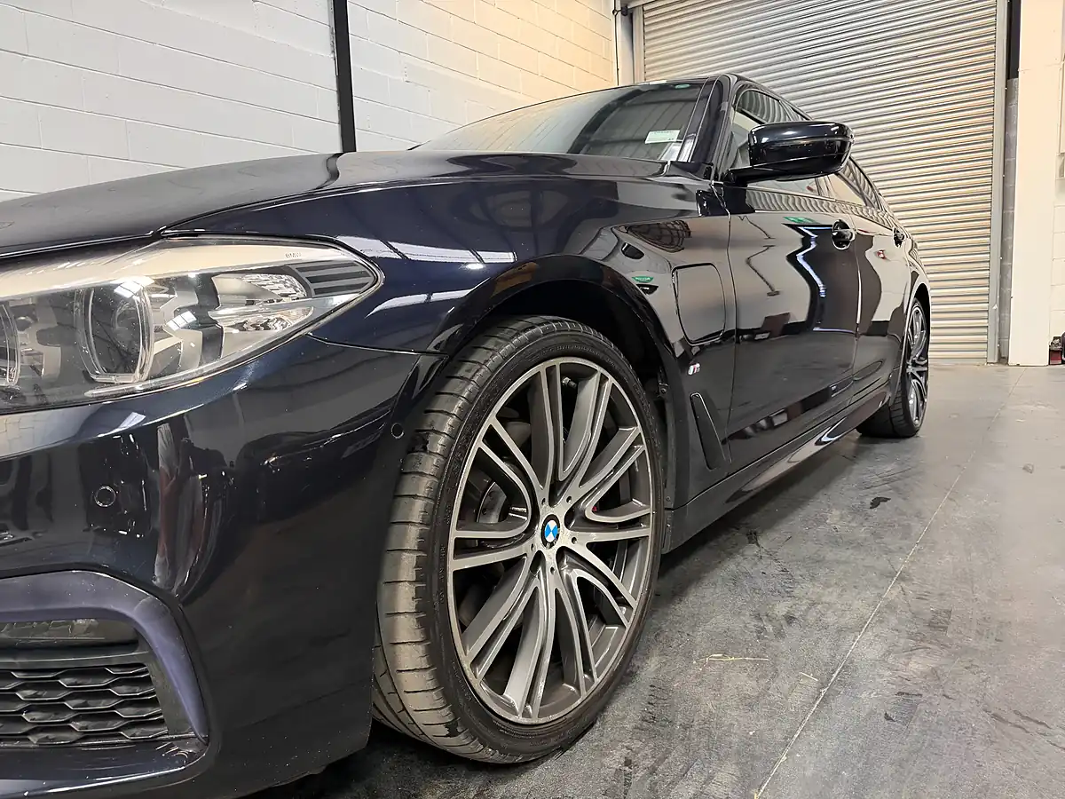 Used 2018 BMW 5 Series M Sport Carbon Black - Interior and Exterior details 18