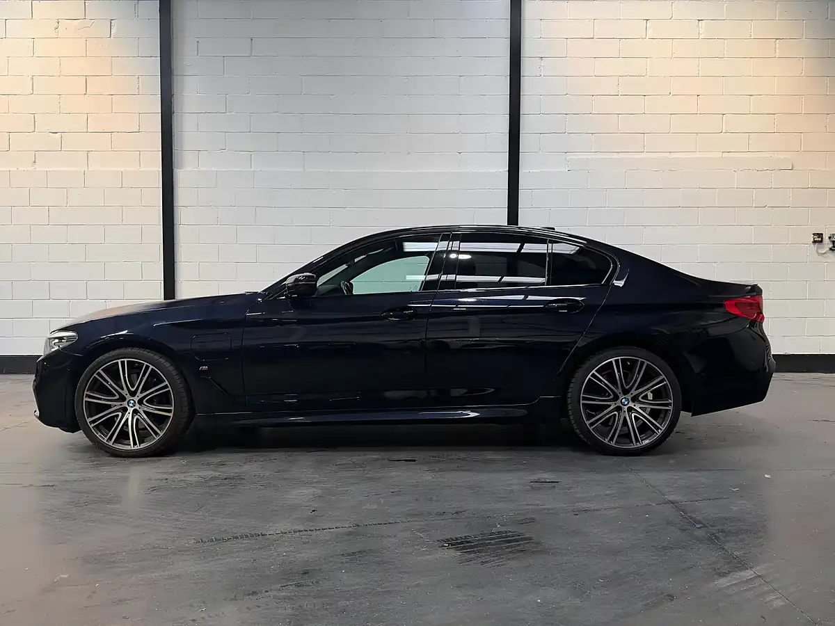 Used 2018 BMW 5 Series M Sport Carbon Black - Interior and Exterior details 8