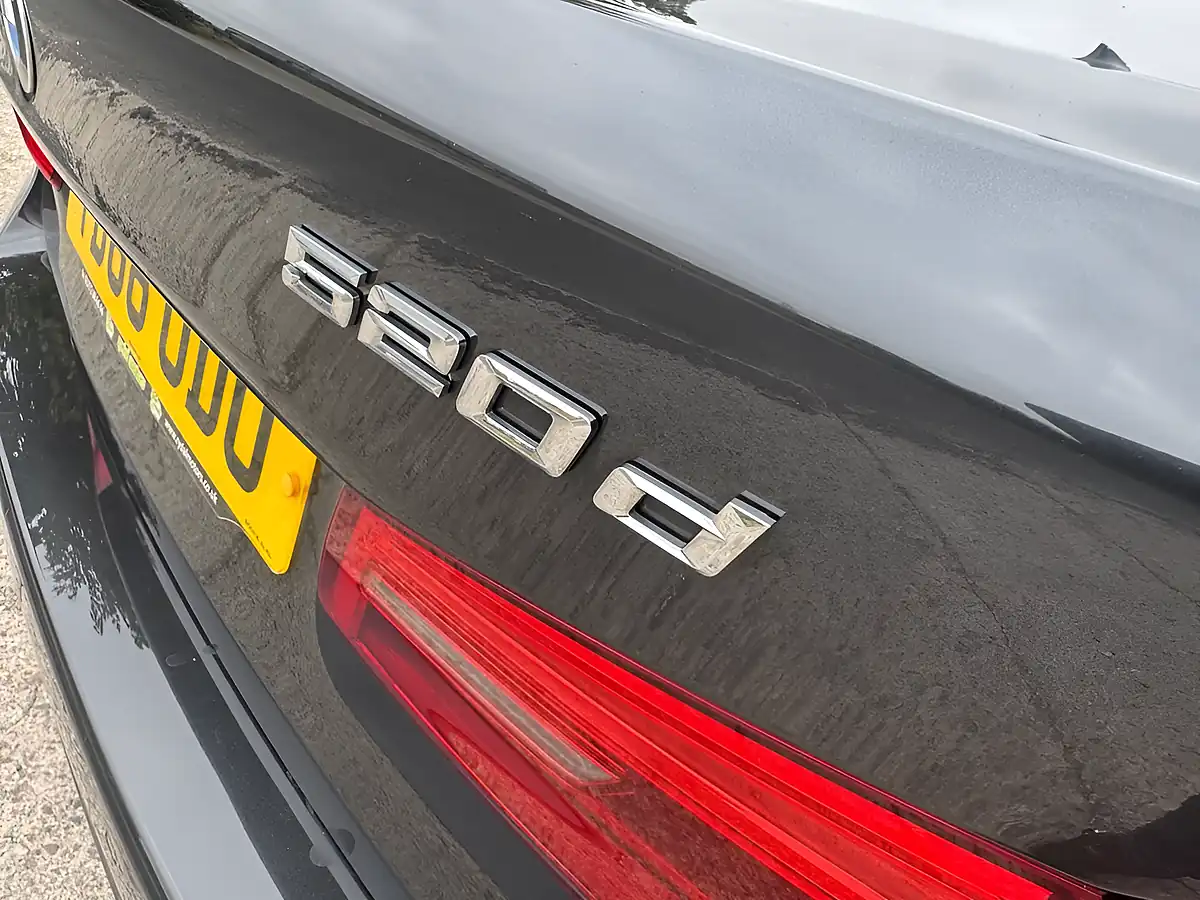 Used 2018 BMW 5 Series M Sport Grey - Interior and Exterior details 10