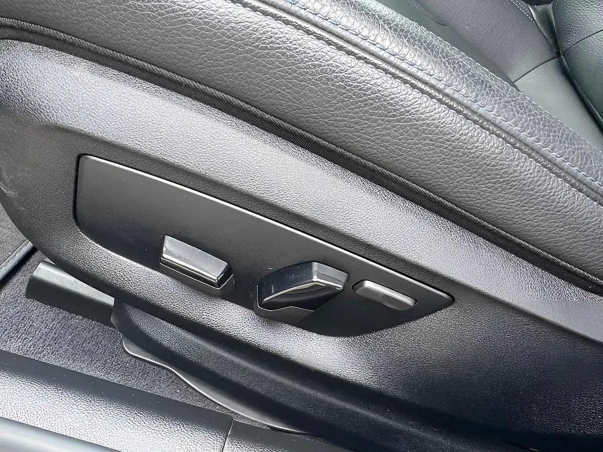 Used 2018 BMW 5 Series M Sport Grey - Interior and Exterior details 12