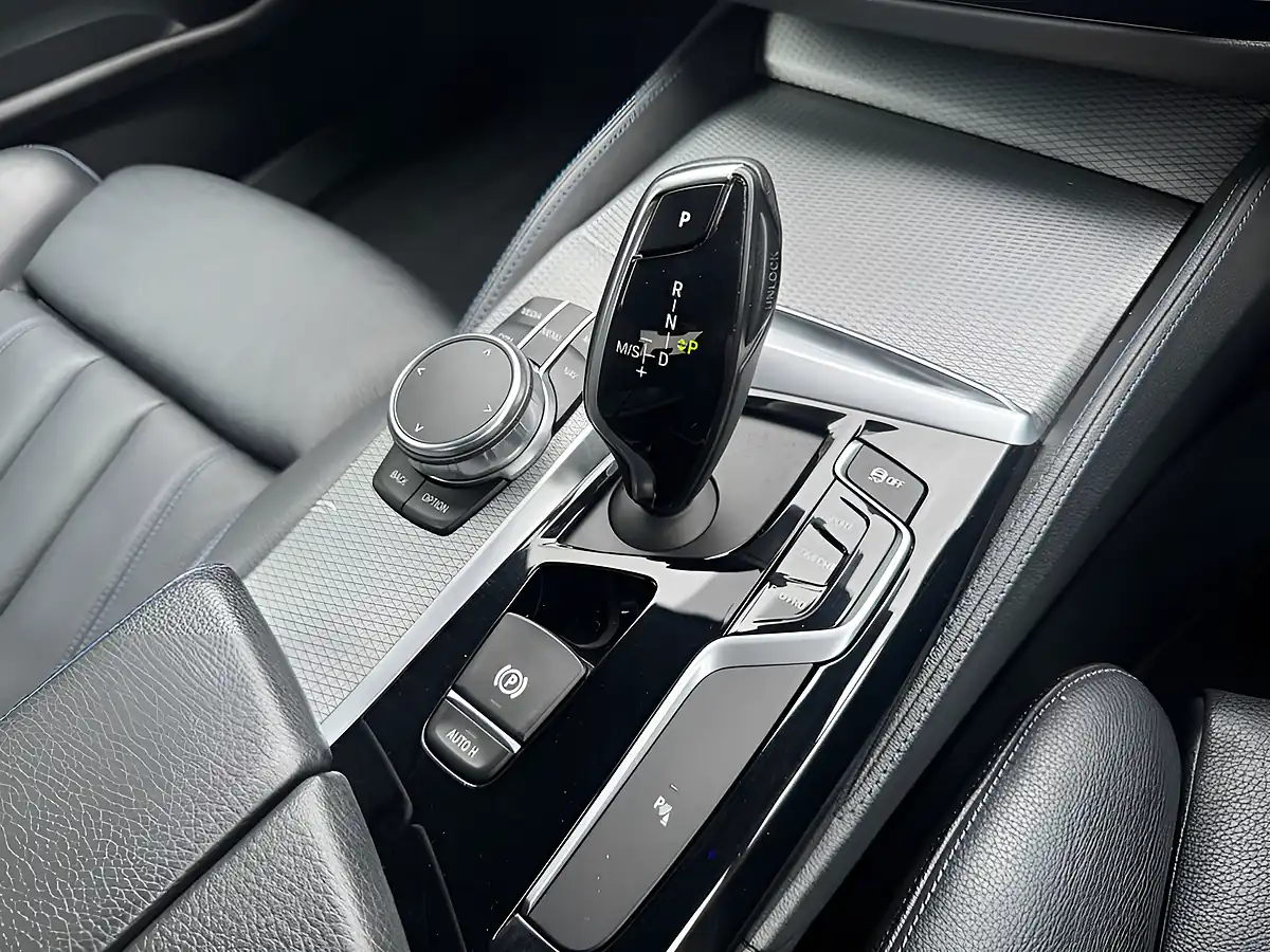Used 2018 BMW 5 Series M Sport Grey - Interior and Exterior details 14
