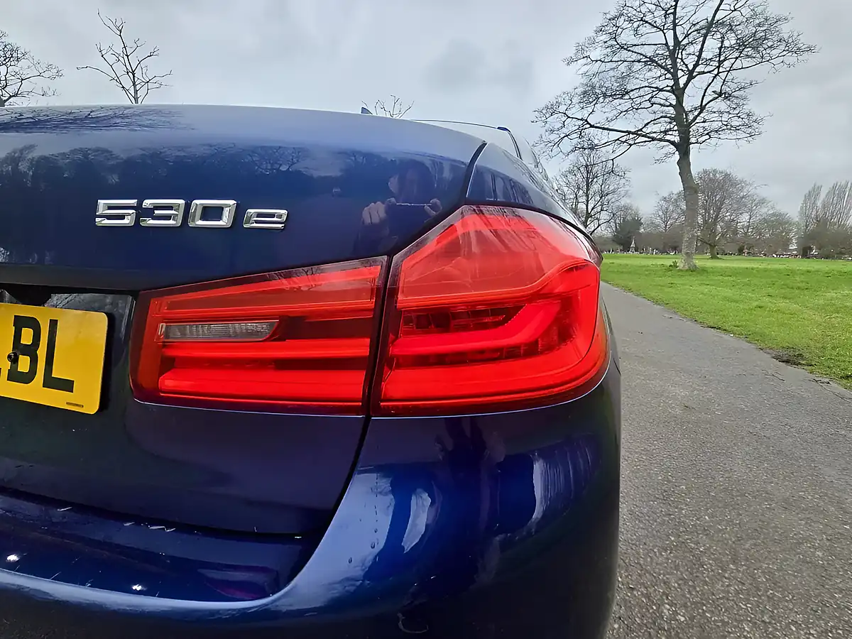Used 2018 BMW 5 Series M Sport Mediterranean Blue - Interior and Exterior details 15