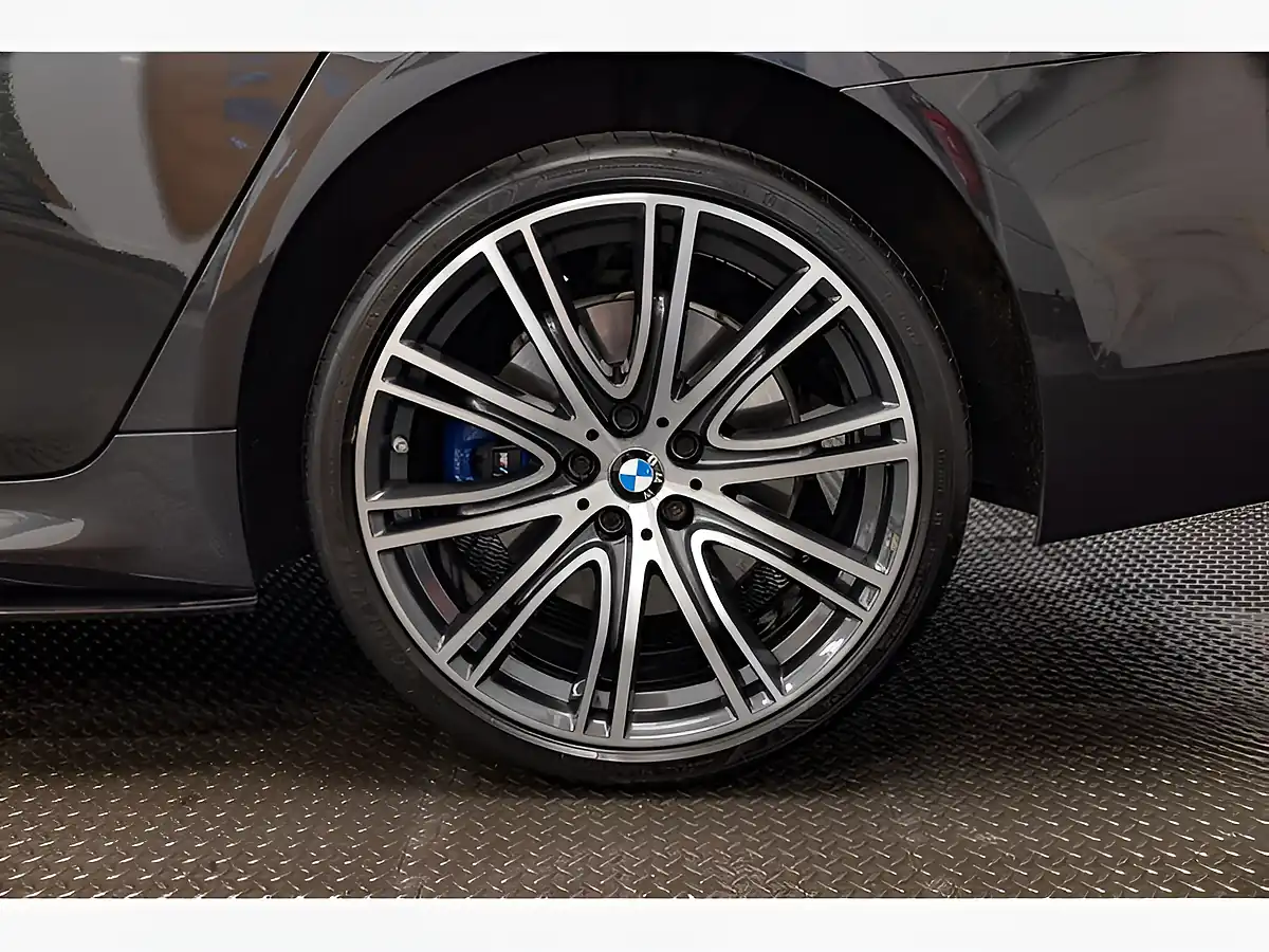 Used 2018 BMW 5 Series M Sport Sophisto Grey Metallic - Interior and Exterior details 8
