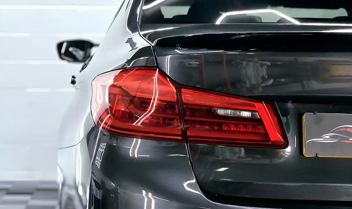 Used 2018 BMW 5 Series M Sport Sophisto Grey Xirallic - Interior and Exterior details 18