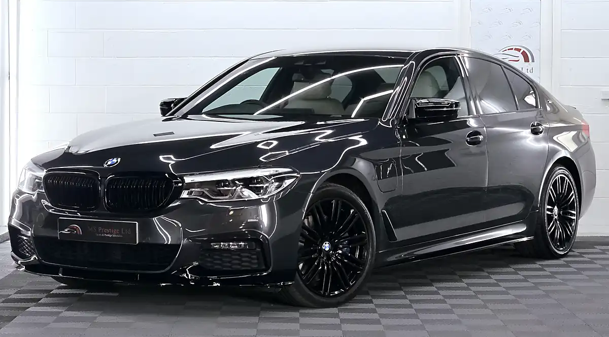 Used 2018 BMW 5 Series M Sport Sophisto Grey Xirallic - Front View
