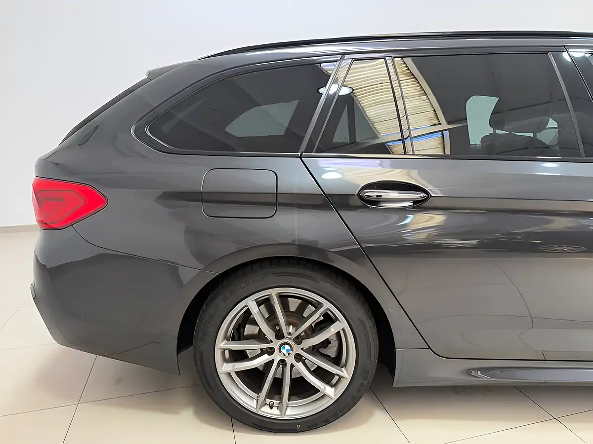Used 2018 BMW 5 Series M Sport Sophisto Grey Xirallic - Interior and Exterior details 12