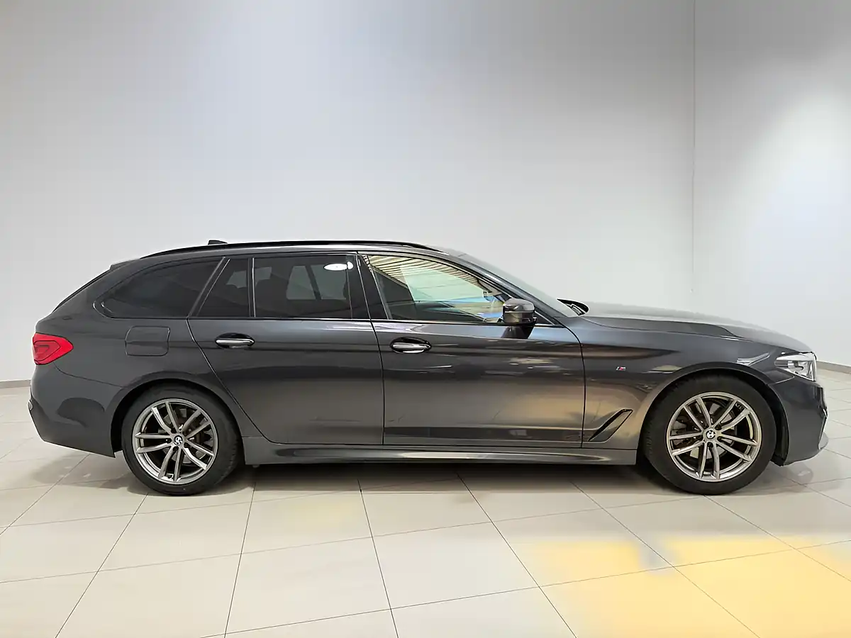 Used 2018 BMW 5 Series M Sport Sophisto Grey Xirallic - Interior and Exterior details 13