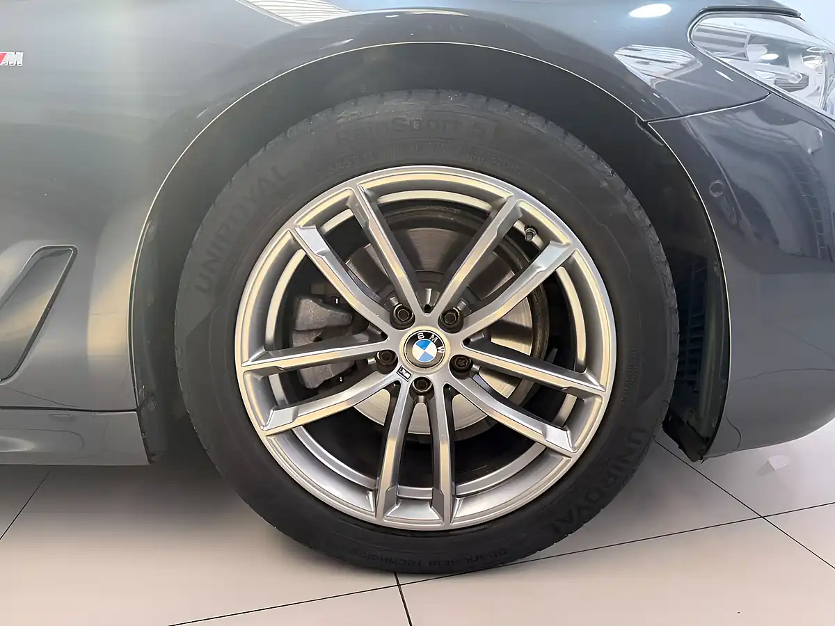 Used 2018 BMW 5 Series M Sport Sophisto Grey Xirallic - Interior and Exterior details 14