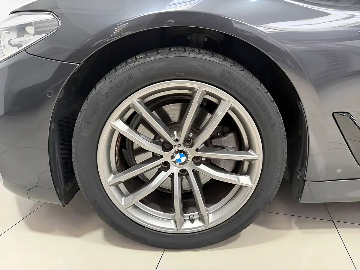 Used 2018 BMW 5 Series M Sport Sophisto Grey Xirallic - Interior and Exterior details 6