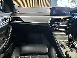 Used 2018 BMW 5 Series M Sport Touring Blue - Interior and Exterior details 13