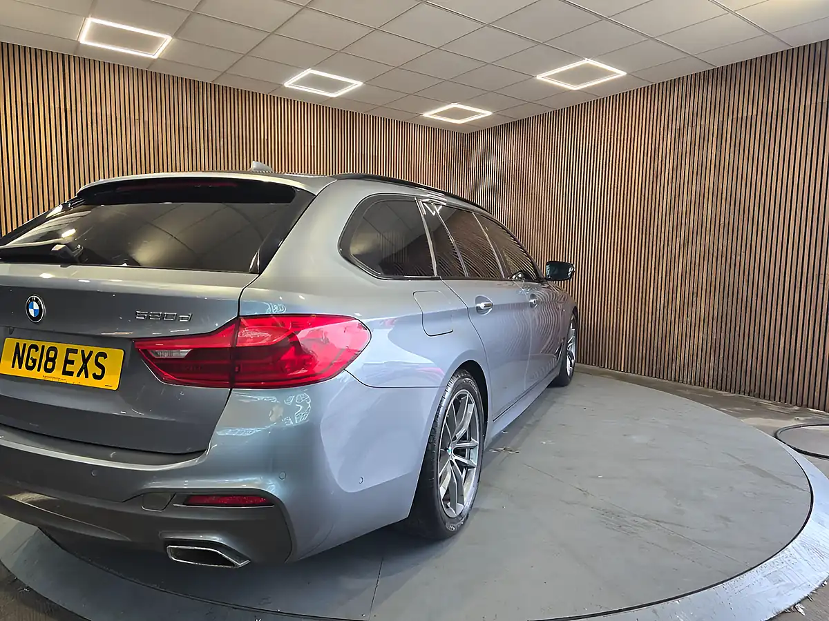 Used 2018 BMW 5 Series M Sport Touring Blue - Interior and Exterior details 9