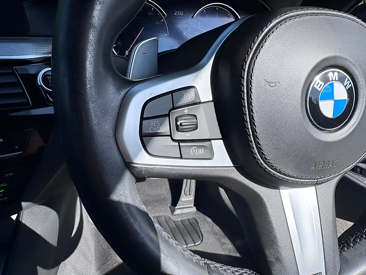 Used 2018 BMW 5 Series M Sport Touring Mediterranean Blue - Interior and Exterior details 13