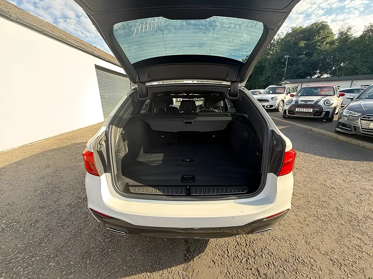 Used 2018 BMW 5 Series M Sport Touring White - Interior and Exterior details 16