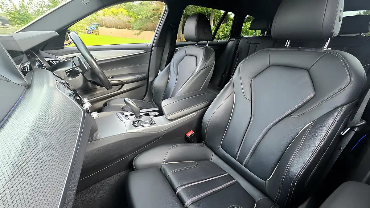 Used 2018 BMW 5 Series M Sport Touring White - Interior and Exterior details 9