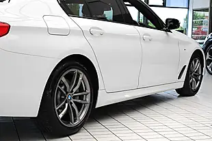Used 2018 BMW 5 Series M Sport White - Interior and Exterior details 10