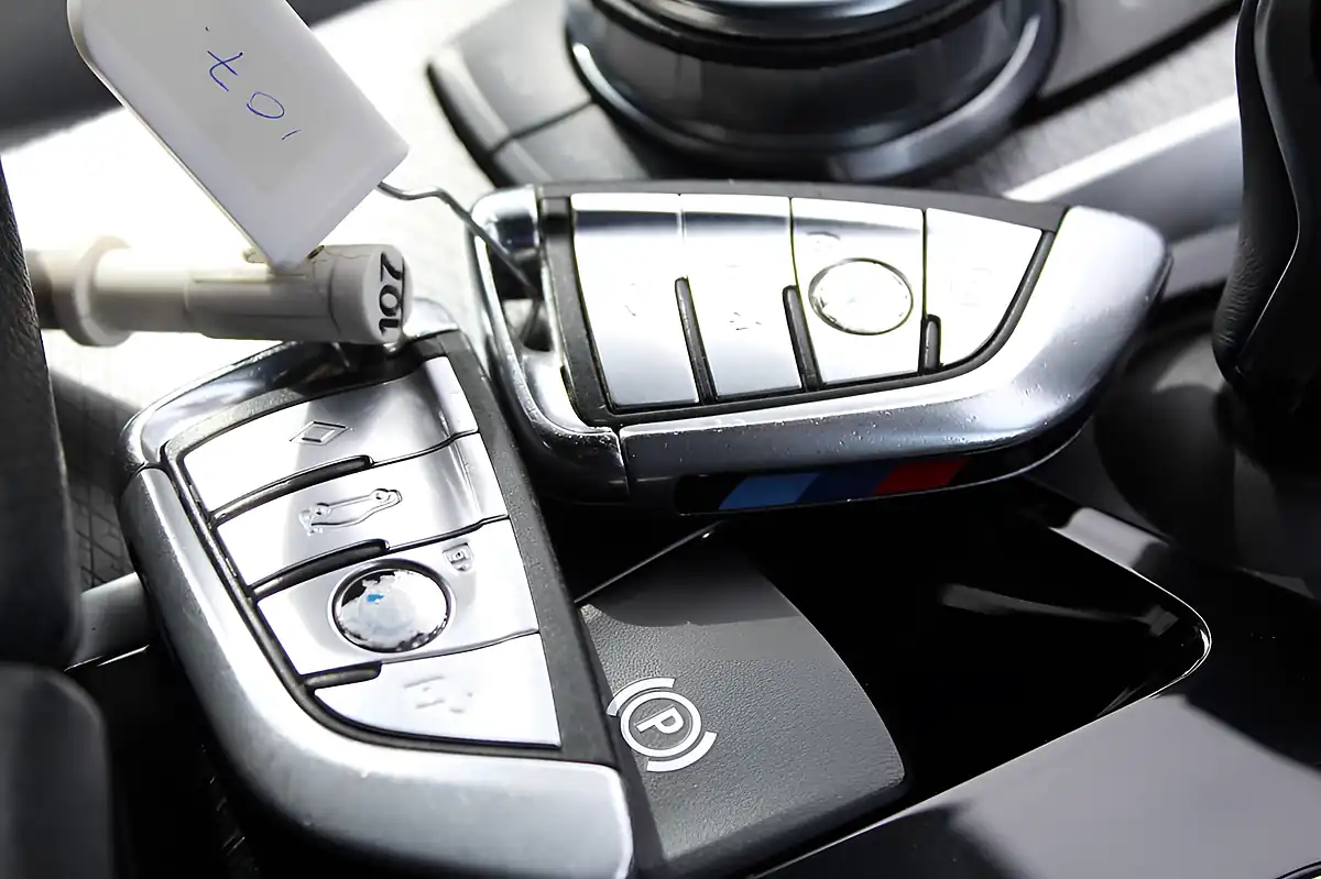 Used 2018 BMW 5 Series M Sport White - Interior and Exterior details 20