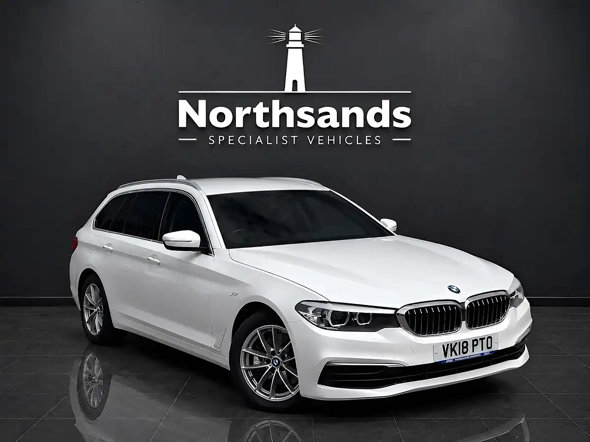 Used 2018 BMW 5 Series Se Arctic White - Front View