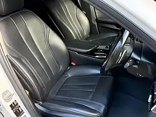 Used 2018 BMW 5 Series Se Arctic White - Interior and Exterior details 14