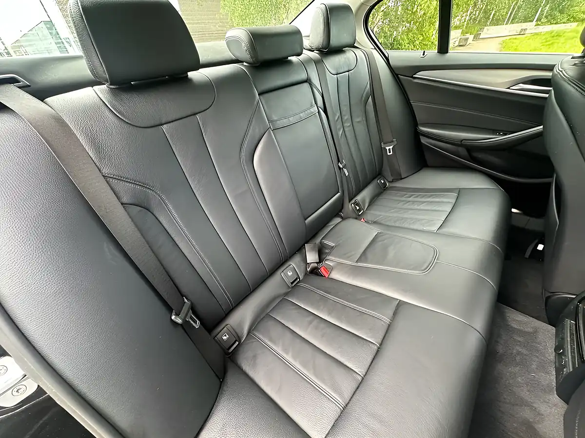 Used 2018 BMW 5 Series Se Black - Interior and Exterior details 20