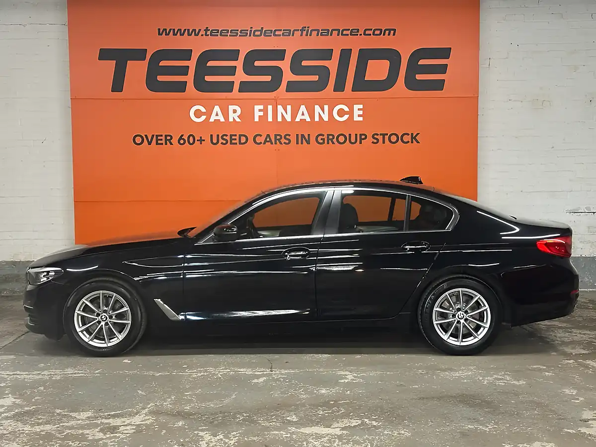 Used 2018 BMW 5 Series Se Black - Interior and Exterior details 9